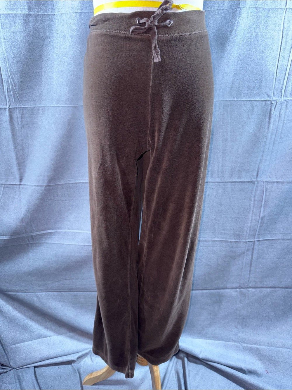 2835-metrostyle Women’s Brown Velour Drawstring Track Pants